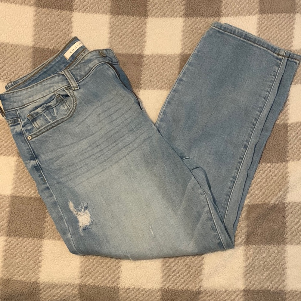 Distressed and Hole Mom Jeans!